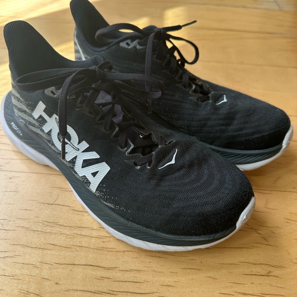 HOKA Women’s Mach 5 Black Running Shoes